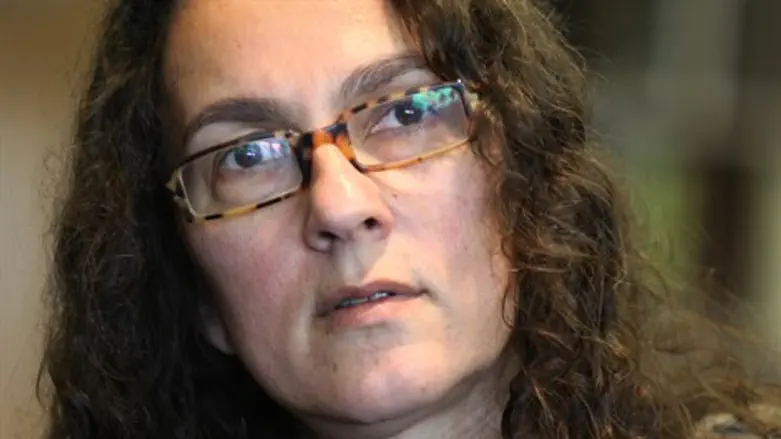 לא ככה. לינור