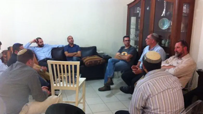 המפגש. הערב