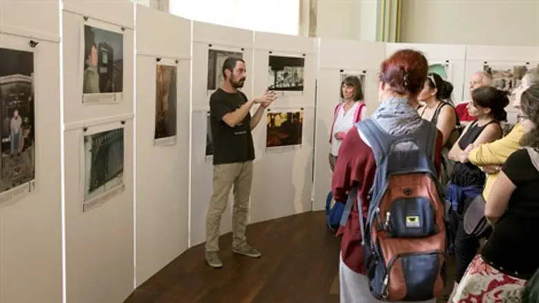 תערוכה של שוברים שתיקה בציריך
