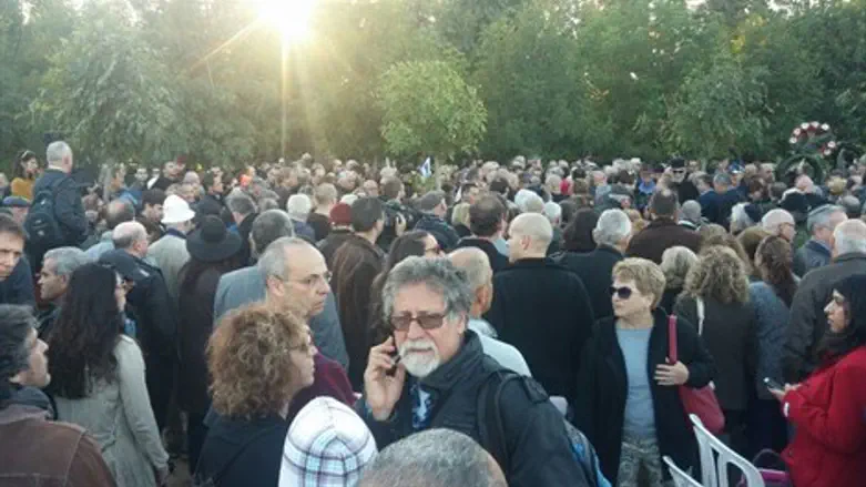 הלווית יוסי שריד