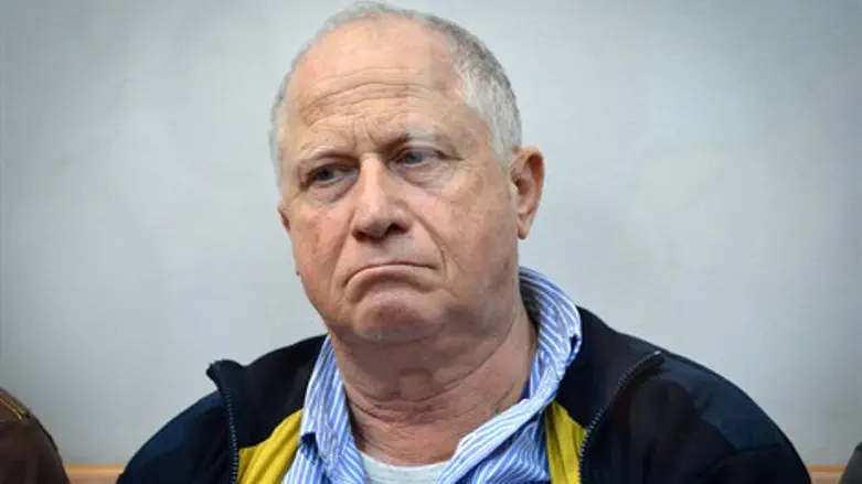 ד"ר אברהם דותן