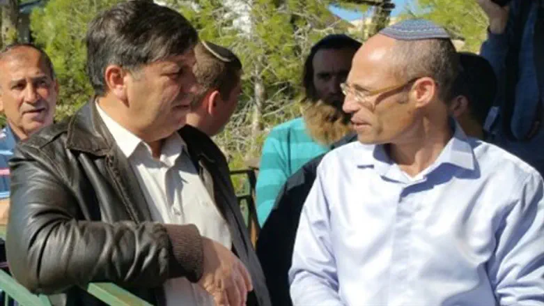 דני עטר, יו"ר קק"ל עם ראש המועצה דוידי פרל