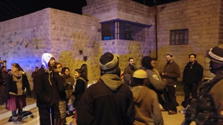 Protesting in Hevron