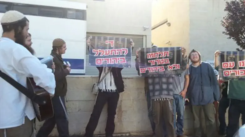 Protest by friends of the detainees
