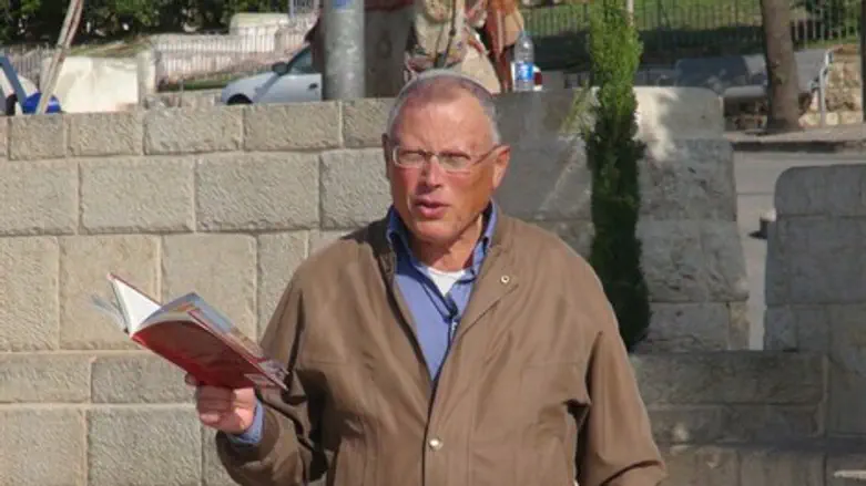 ד"ר חגי בן ארצי - בעקבות חשמונאים