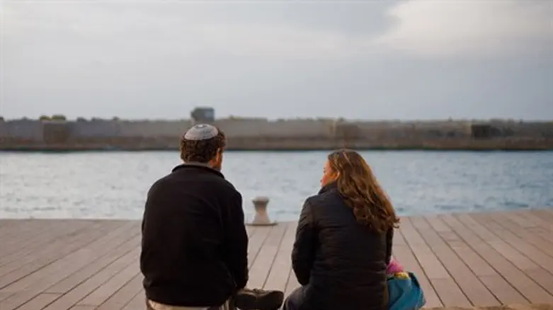 לחוצים לפני הדייט? הנה כמה עצות