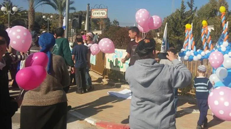 חוגגים בכוכב השחר