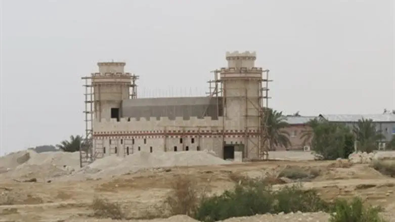 Незаконное строящийся монастырь