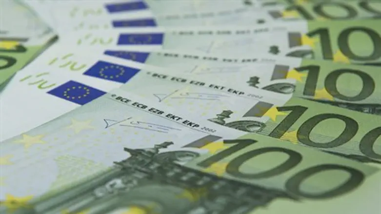 Деньги (Иллюстрация)