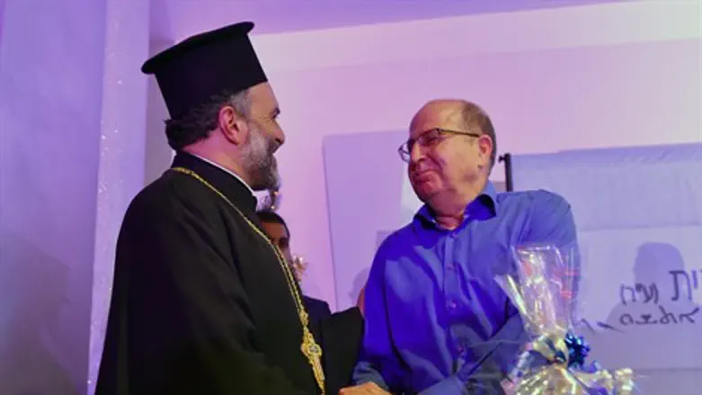 יעלון והאב נדאף