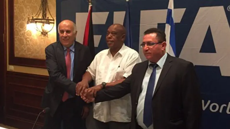 רג'וב ועיני במפגש של הוועדה ביריחו