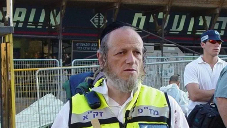 בלי למצמץ. משי זהב