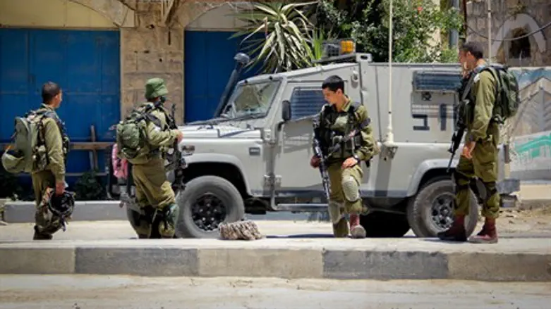 IDF soldiers in Hevron (file)