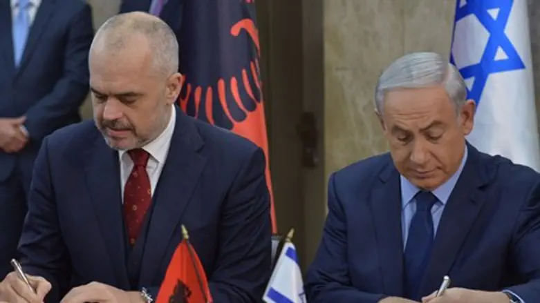 נתניהו ועמיתו האלבני