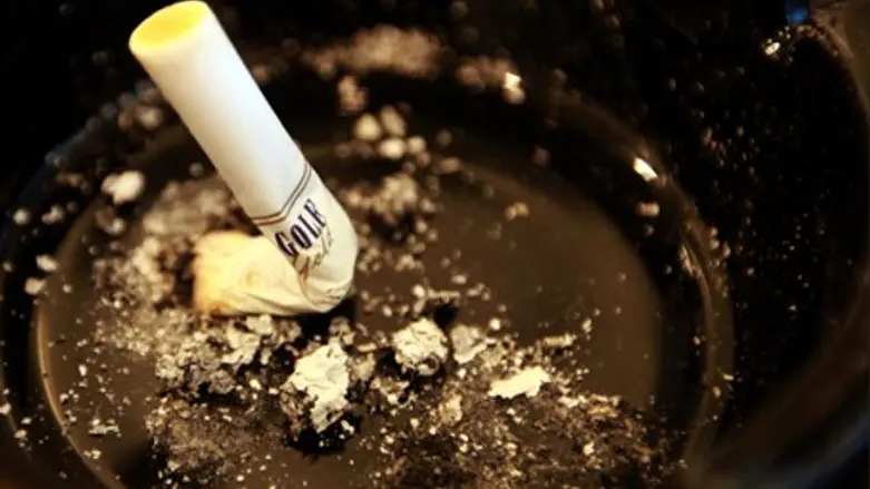 Smoking (illustrative)