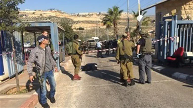 Scene of Ariel stabbing