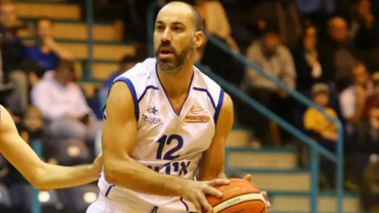 טפירו. אחראי על ההפתעה הערב באשקלון