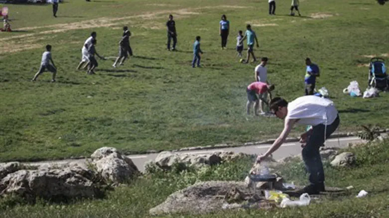 Sunny weather, Jerusalem's Gan Sacher (file)