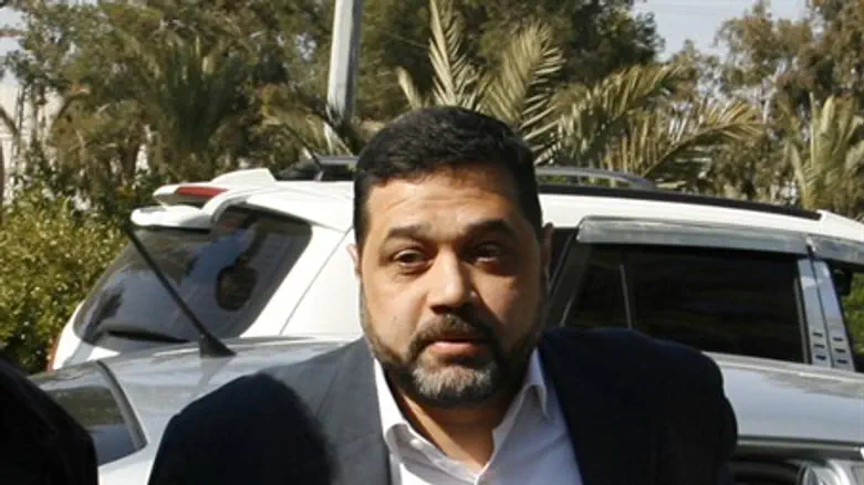 Hamas official Osama Hamdan (center)
