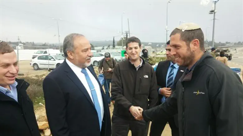 ליברמן בצומת גוש עציון