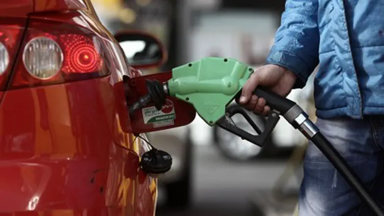 Gas station (illustration)