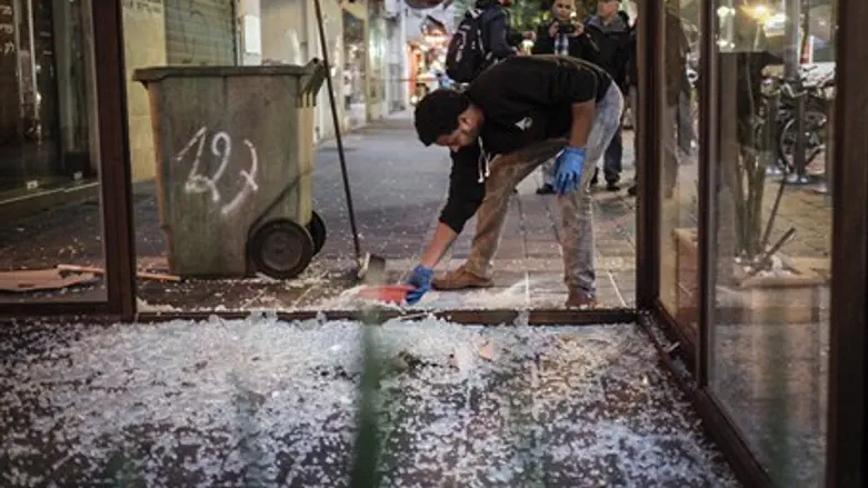 Scene of Tel Aviv shooting attack