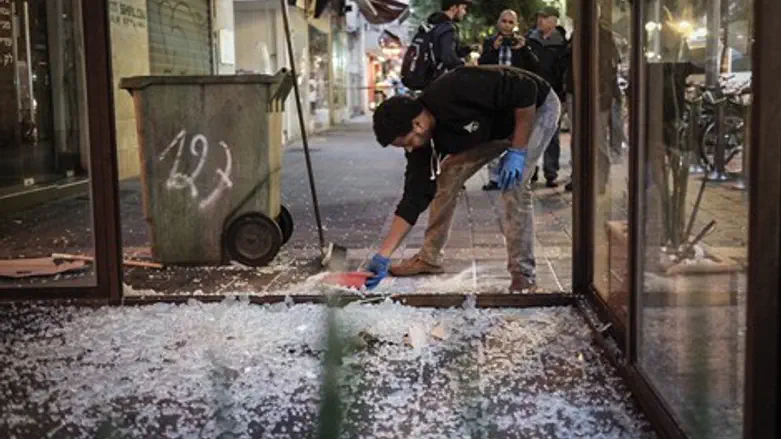 Scene of Tel Aviv shooting attack