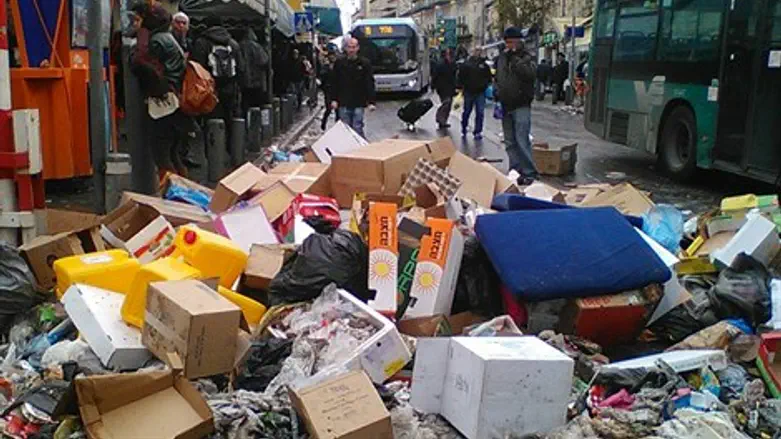 אשפה ברחוב אגריפס