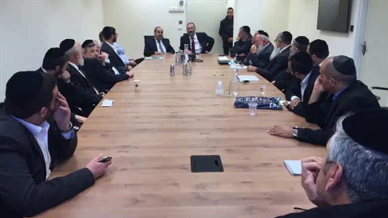 דרעי במהלך הפגישה היום