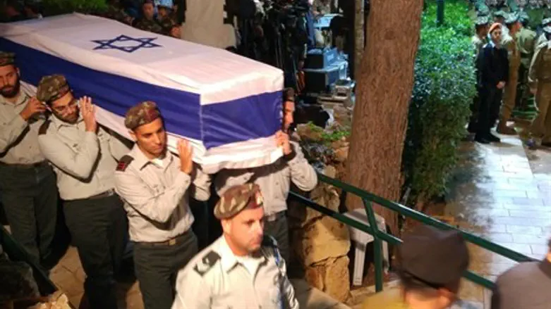 הלוויתו של ישי רוסלס