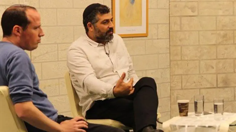 צבי יחזקאלי באוניברסיטת אריאל