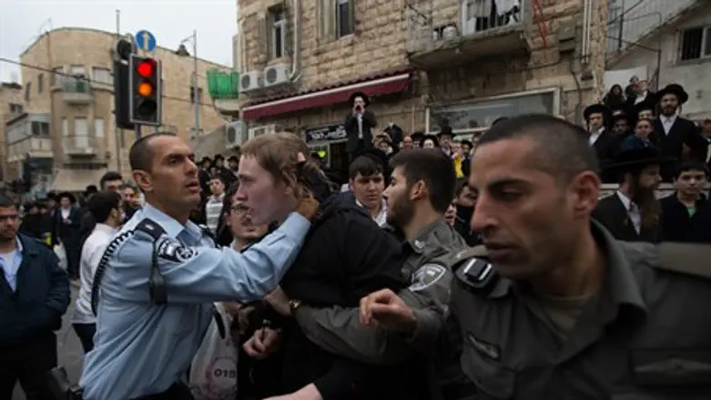 Демонстрация на площади Ха-Шабат