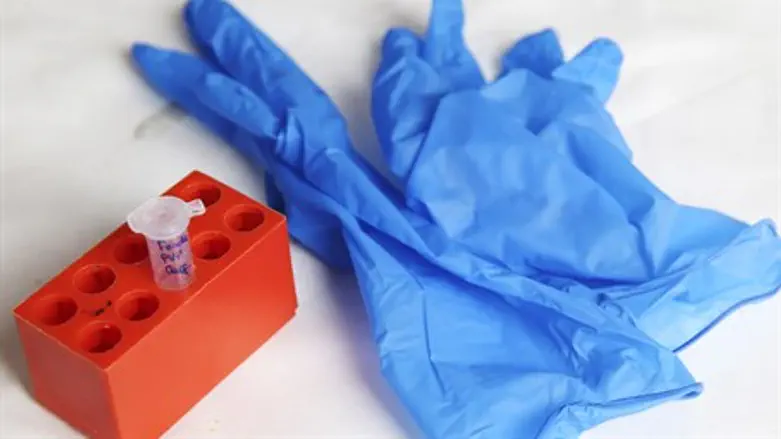 Illustration of pipettes and gloves at a Hebrew University lab