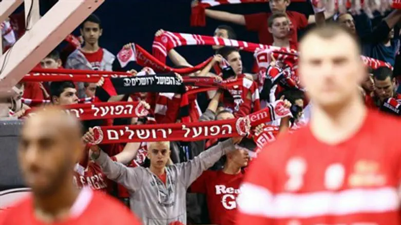 אוהדי הפועל. נשאר רק אליפות