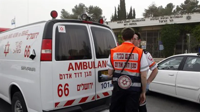 Ambulance (illustration)