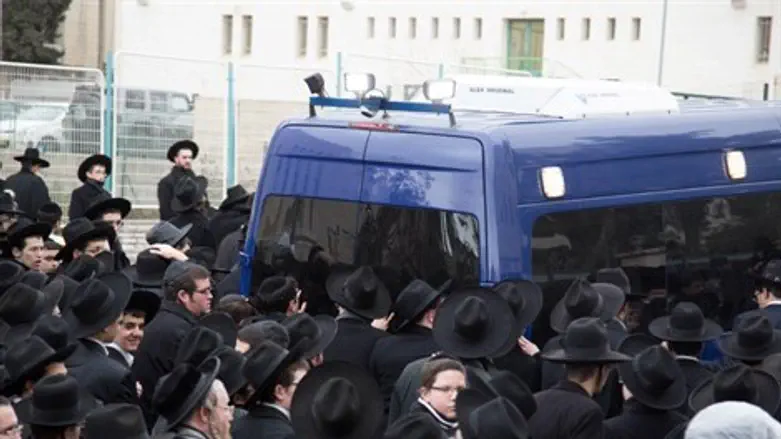 הלוויית הרב רפאל שמואלביץ זצ"ל