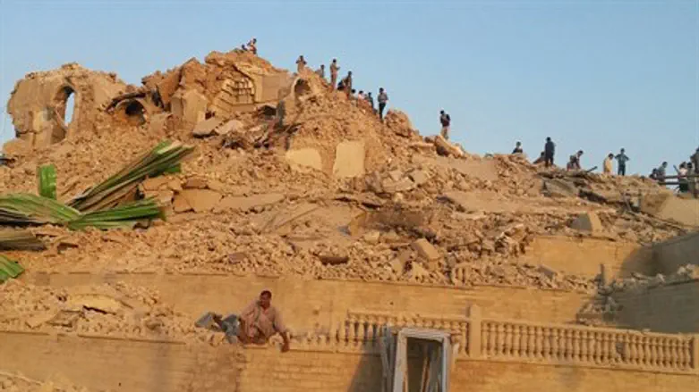Ancient site destroyed by ISIS in Mosul (illustration)
