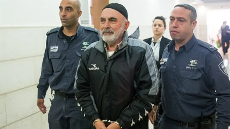 Ezra Nawi