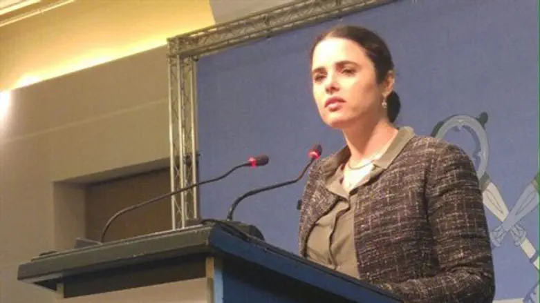 שרת המשפטים שקד