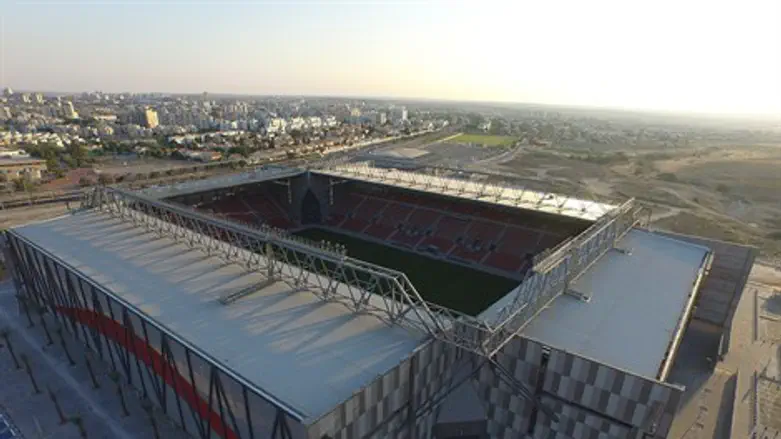 אצטדיון טוטו טרנר. אצטדיון השנה בעולם?