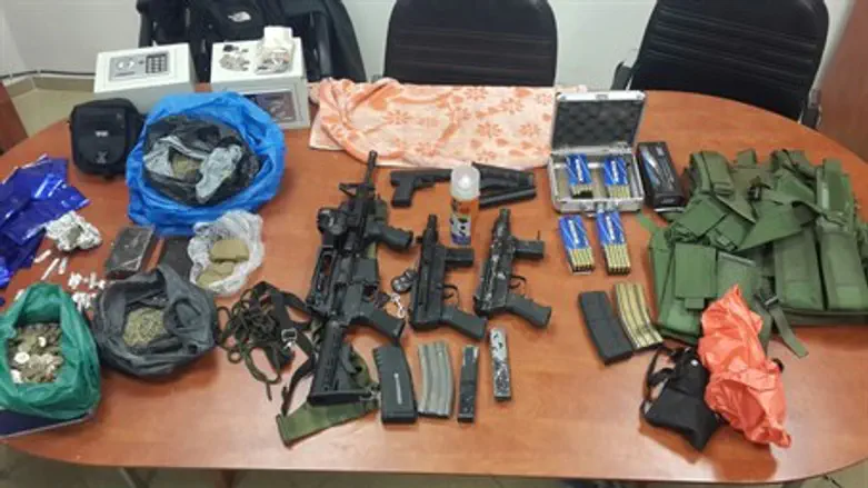 Weapons seized by Netzah Yehuda