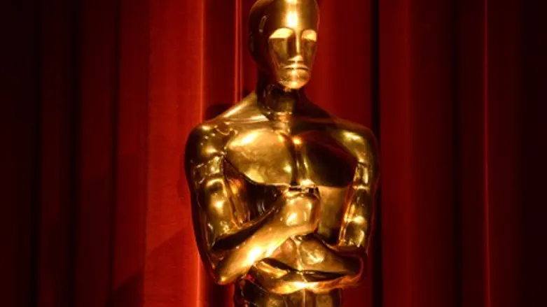 Oscar statue