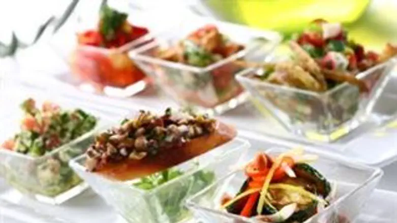 טאפאסים בשמן זית. מוסקים במסעדה