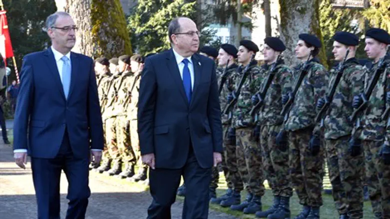 יעלון בשוויץ