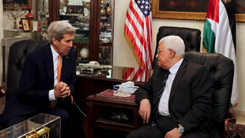 Abbas and Kerry meet in Amman