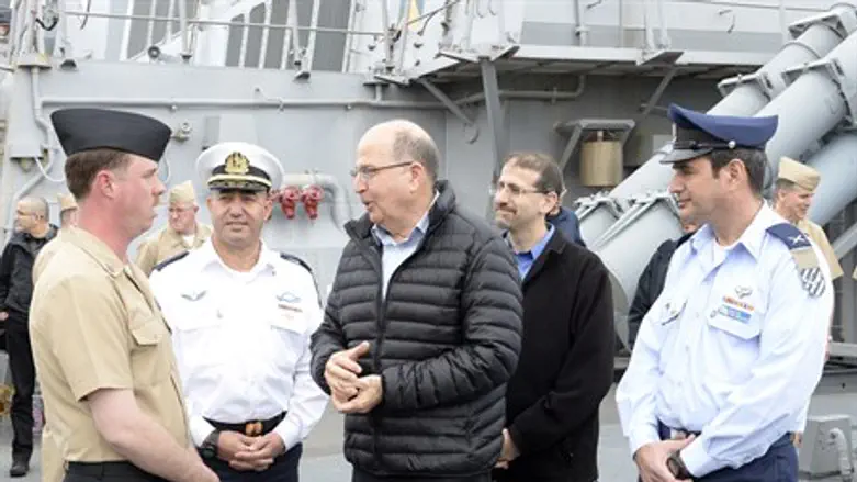 Moshe Ya'alon on USS Carney