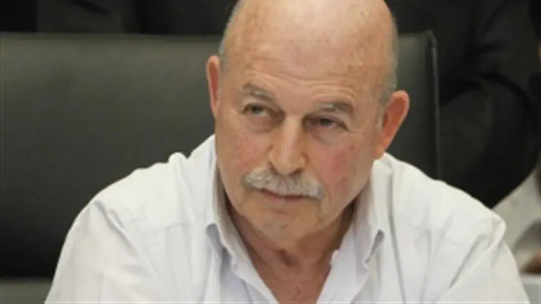 Нисан Сломянский