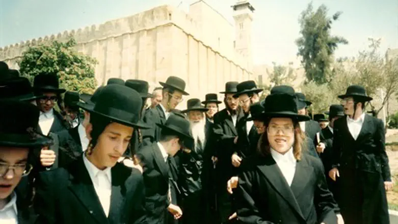 האדמו''ר במערת המכפלה