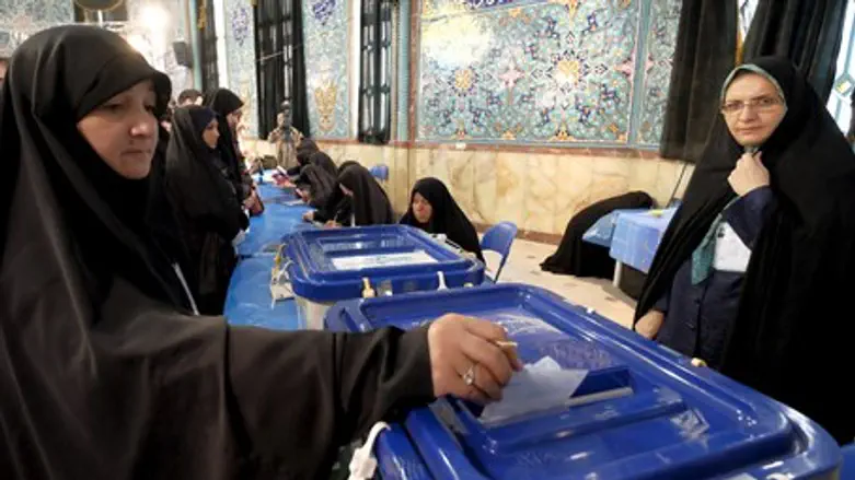 Iranian women vote in elections