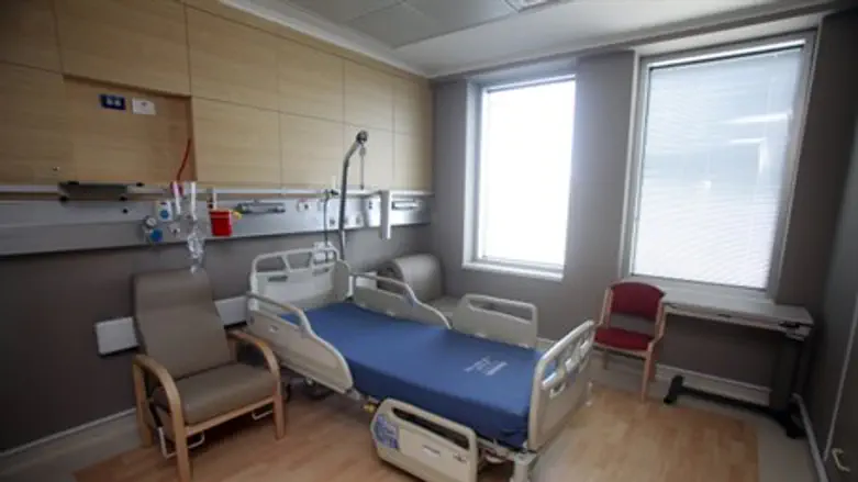Hospital room (illustration)